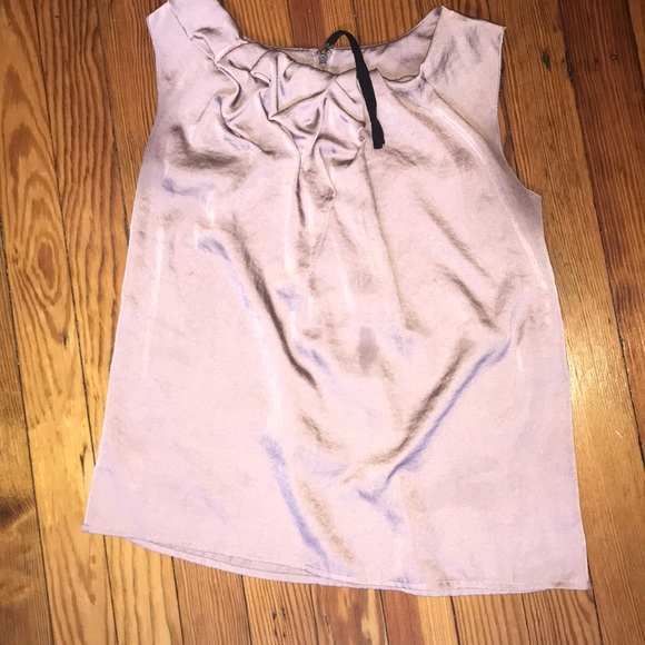 🎉HOST PICK!🎉 Gorgeous LOFT purple work top - XSP - Picture 2 of 6